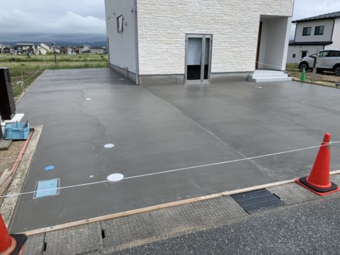 本日は雨からの曇り