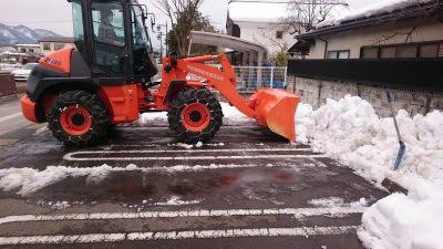 除雪させていただきます。