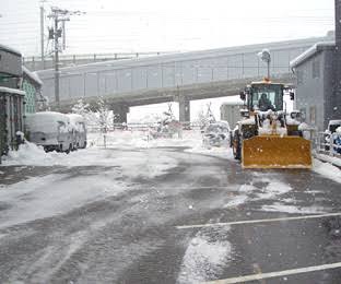 除雪してます